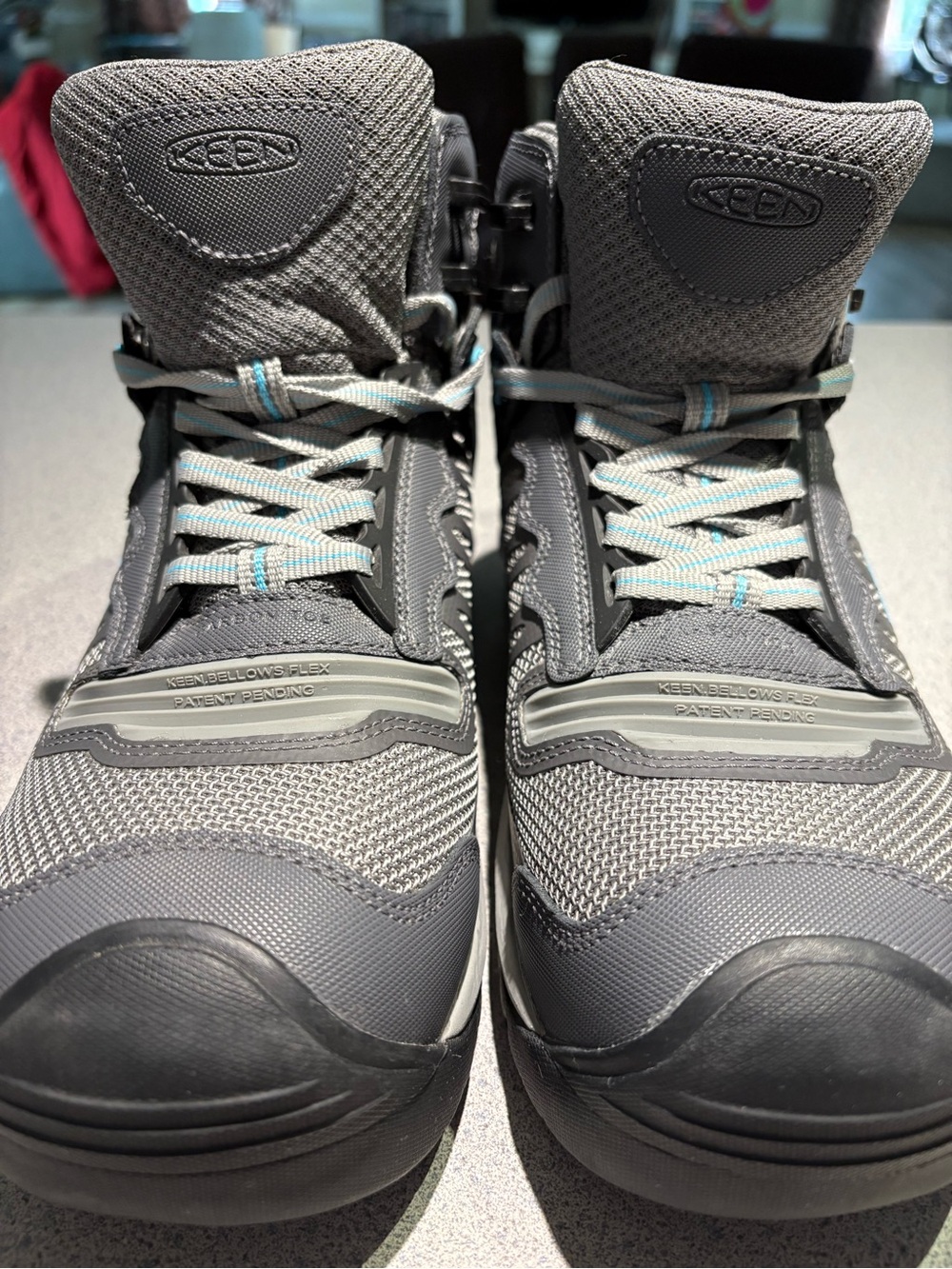 Like new!Keen Gray 10 womens work bootswith Light Blue Accents